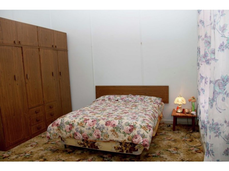 70 Hebden Street, Lockhart NSW 2656