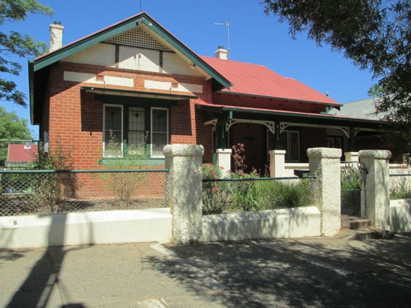24 Simmons Street, Central, Wagga Wagga NSW 2650