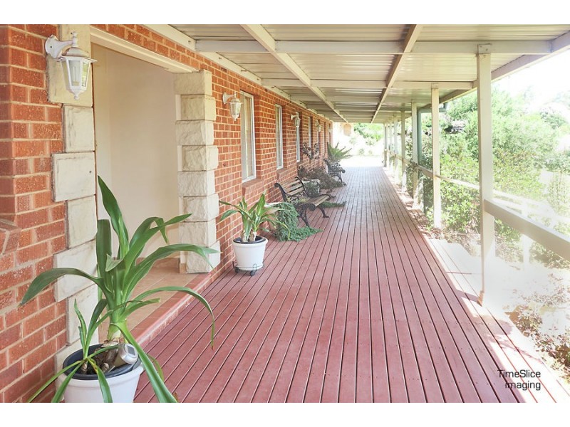 51 – 53 Mirrool Street, Coolamon NSW 2701