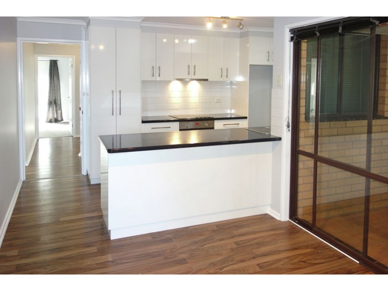 21 Banks Avenue, Kooringal NSW 2650