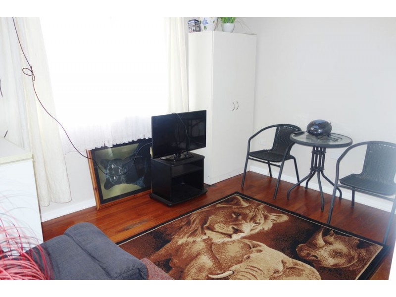 1 Hunter Street, Wagga Wagga NSW 2650