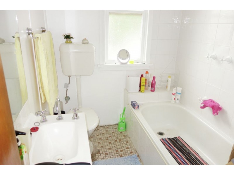 1 Hunter Street, Wagga Wagga NSW 2650