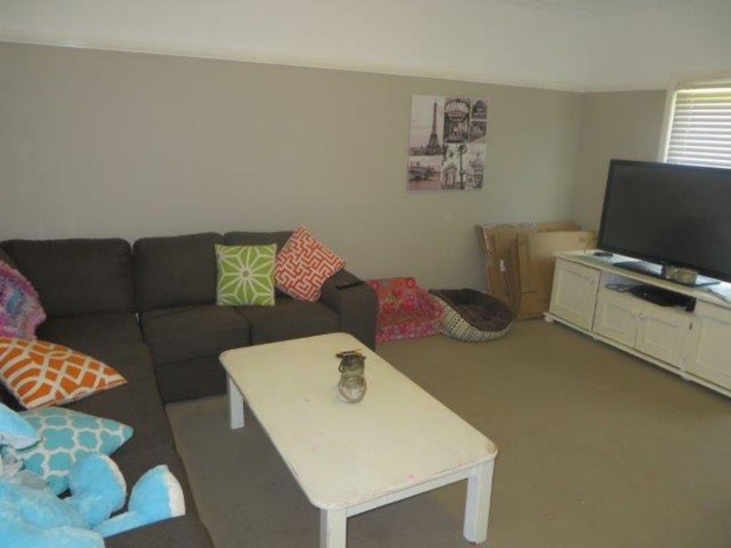 3 Heydon Avenue, Turvey Park NSW 2650