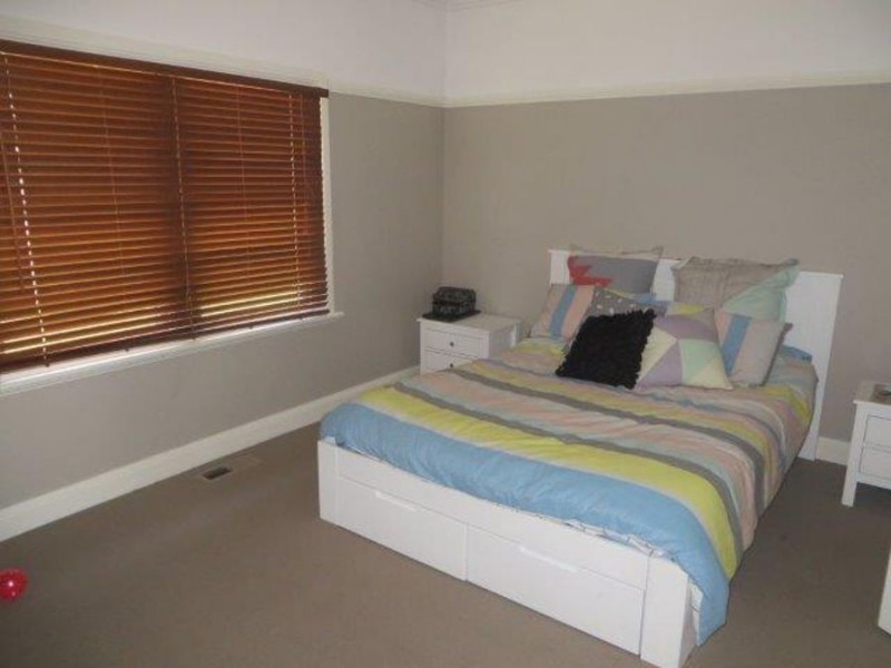 3 Heydon Avenue, Turvey Park NSW 2650