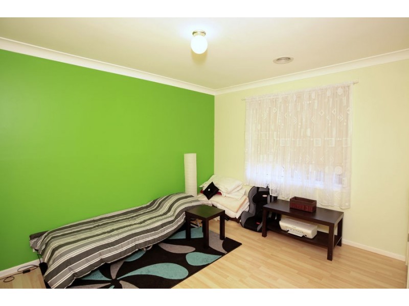 86 Maple Road, Lake Albert NSW 2650