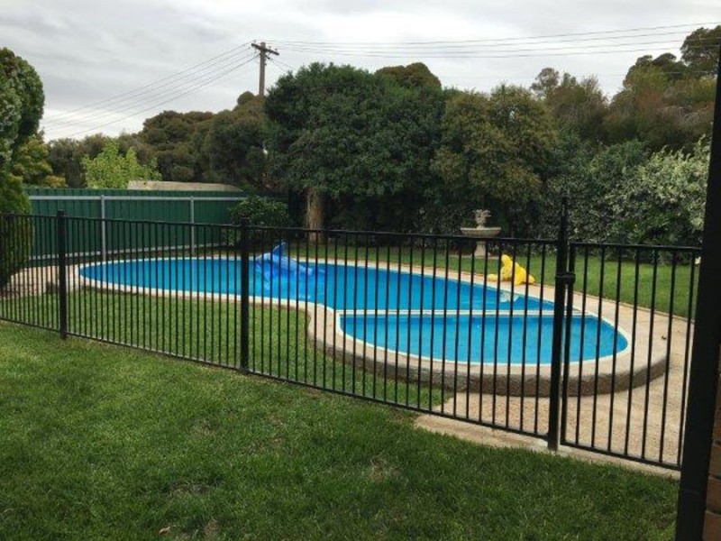 6 Tinga Crescent, Wagga Wagga NSW 2650