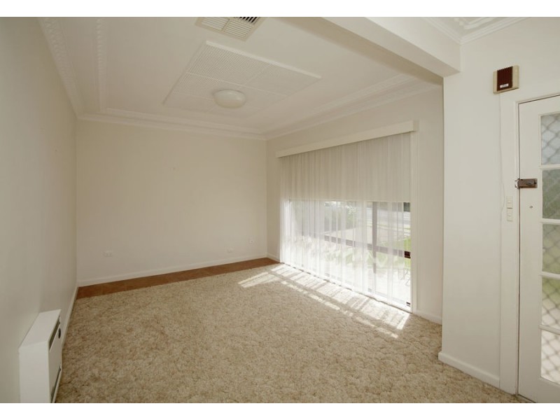 1/370 Lake Albert Road, Kooringal NSW 2650