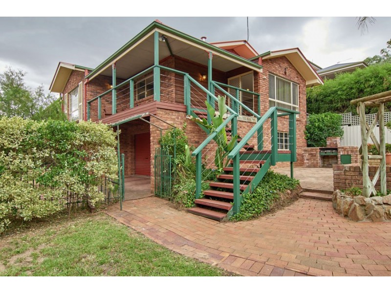 6 Loru Close, Wagga Wagga NSW 2650