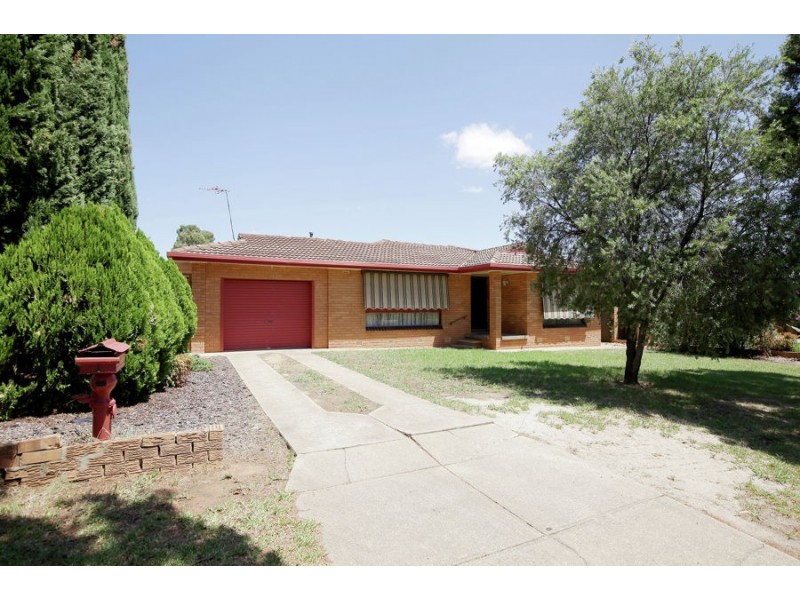 4 Fraser Street, Wagga Wagga NSW 2650