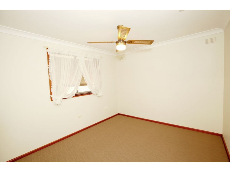 4 Fraser Street, Wagga Wagga NSW 2650