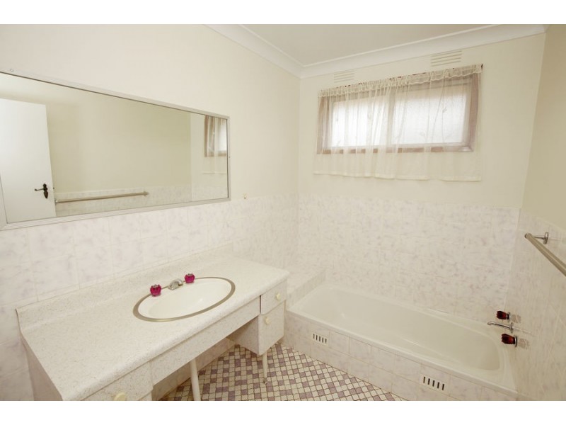 4 Fraser Street, Wagga Wagga NSW 2650
