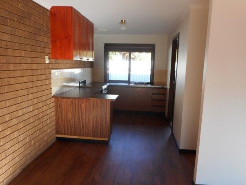 2/3 Incarnie Cresent, Wagga Wagga NSW 2650