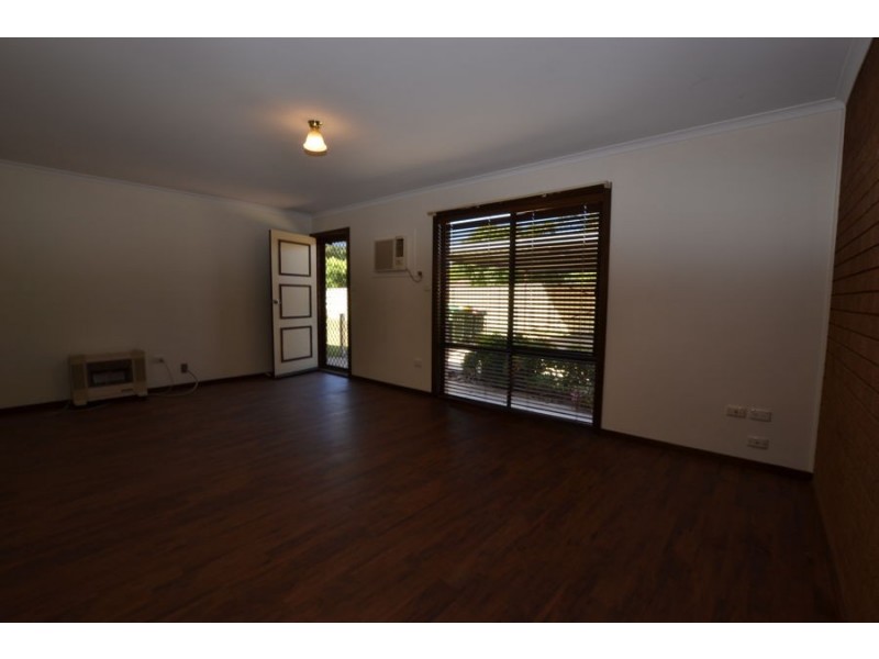 2/3 Incarnie Cresent, Wagga Wagga NSW 2650