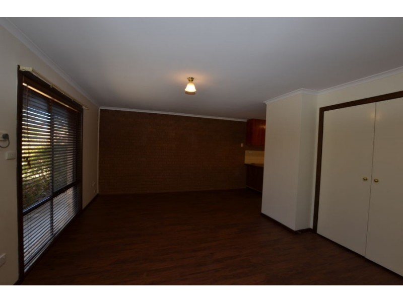 2/3 Incarnie Cresent, Wagga Wagga NSW 2650
