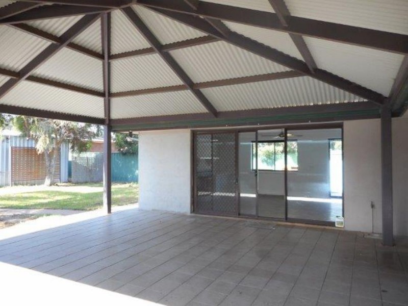 76 Huthwaite Street, Wagga Wagga NSW 2650