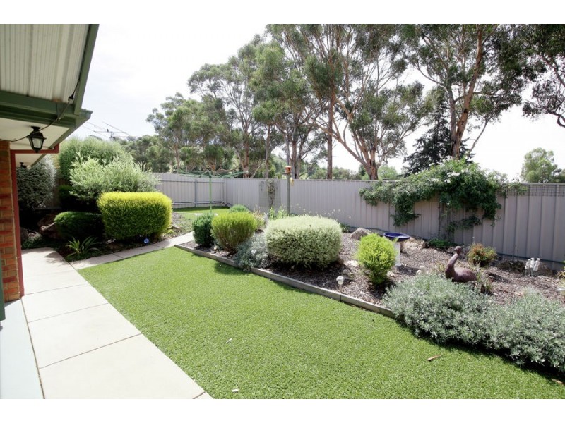 7 Nathan Place, Kooringal NSW 2650