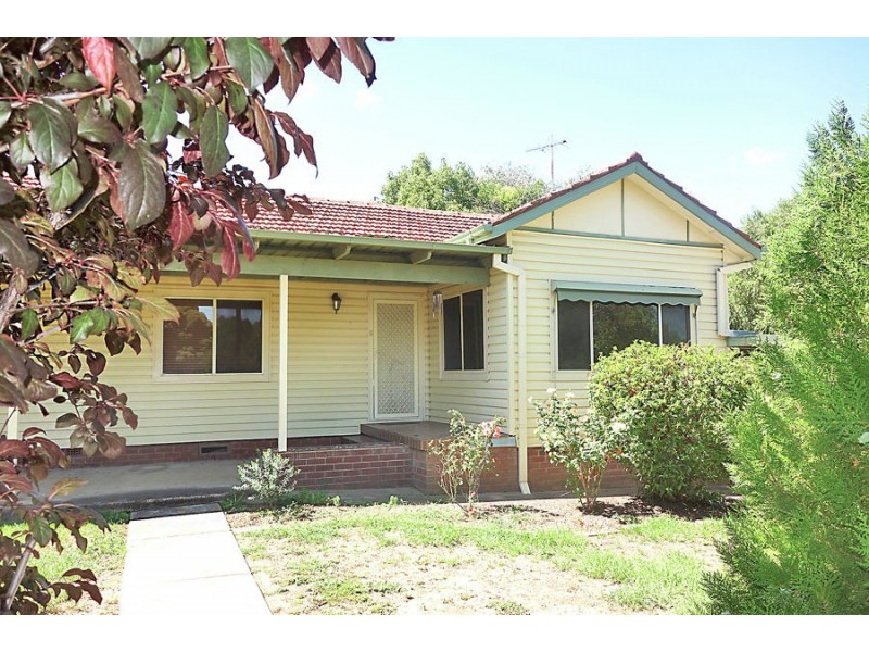 13 Paull Street, Kooringal NSW 2650