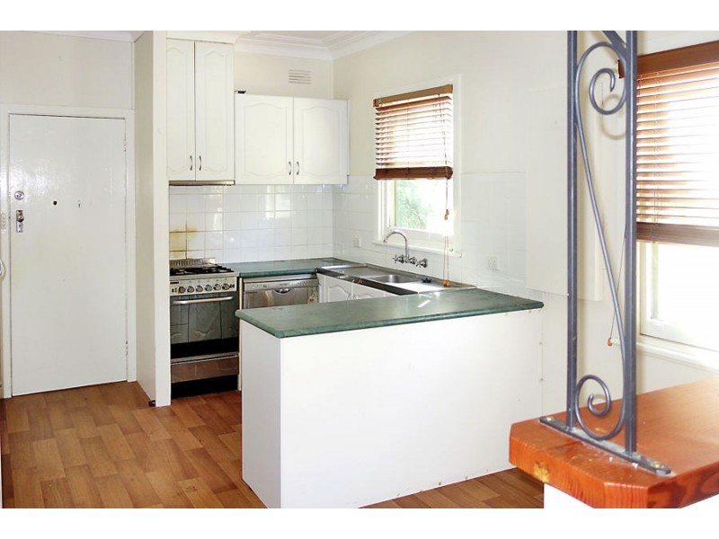 13 Paull Street, Kooringal NSW 2650