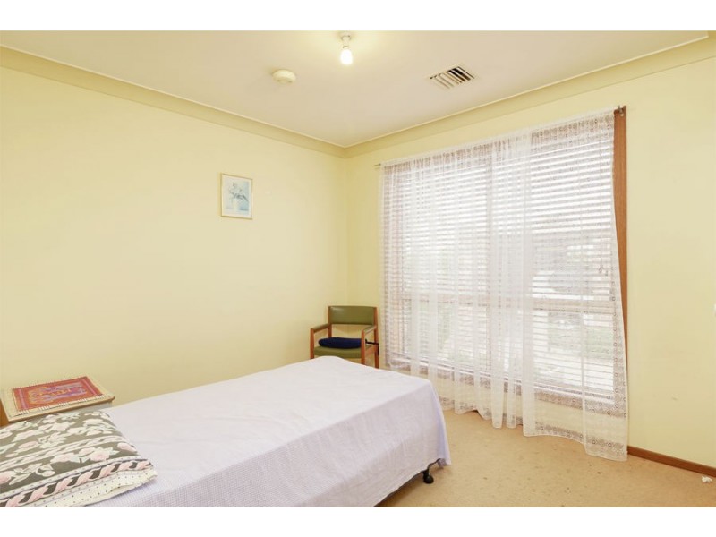 44 Oleander Street, Lake Albert NSW 2650
