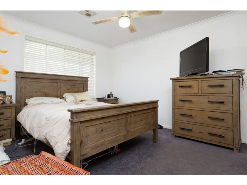 17 Dove Street, Wagga Wagga NSW 2650