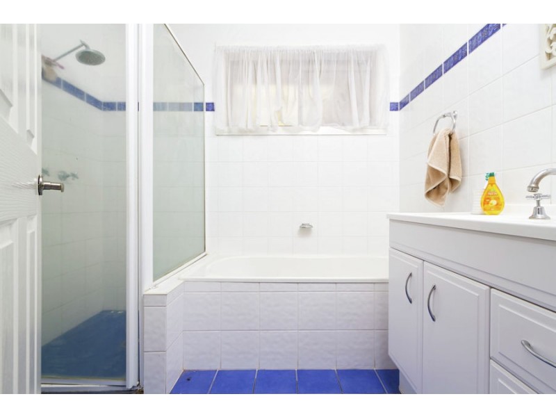 17 Dove Street, Wagga Wagga NSW 2650