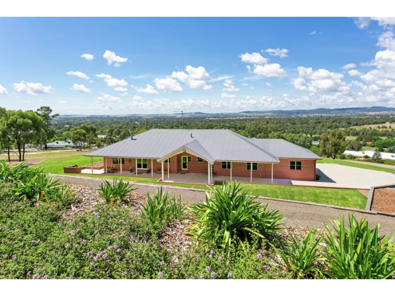 3 Casuarina Place, Springvale NSW 2650