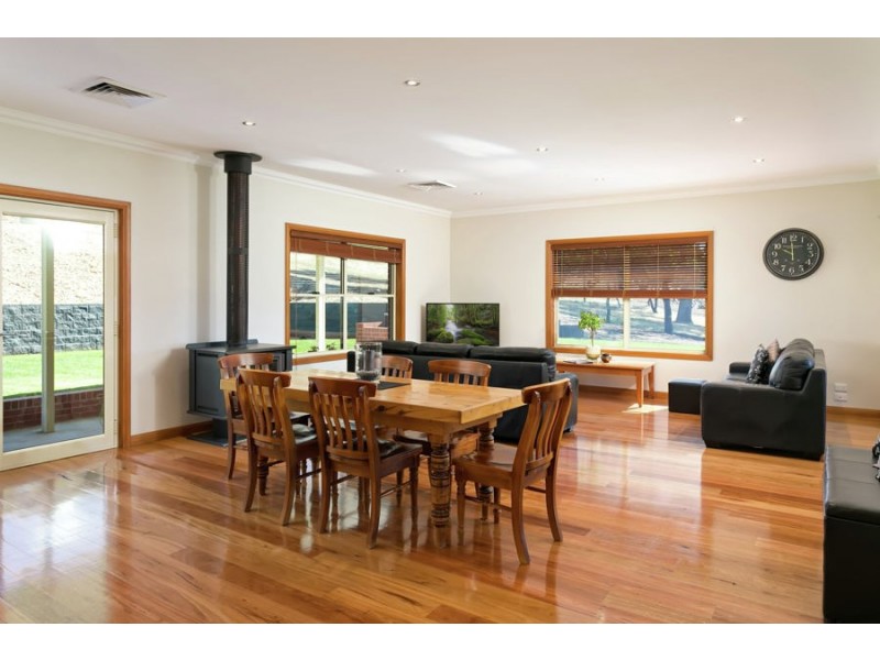 3 Casuarina Place, Springvale NSW 2650