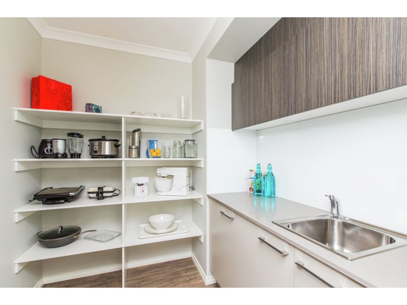 24 Pooginook Place, Bourkelands NSW 2650