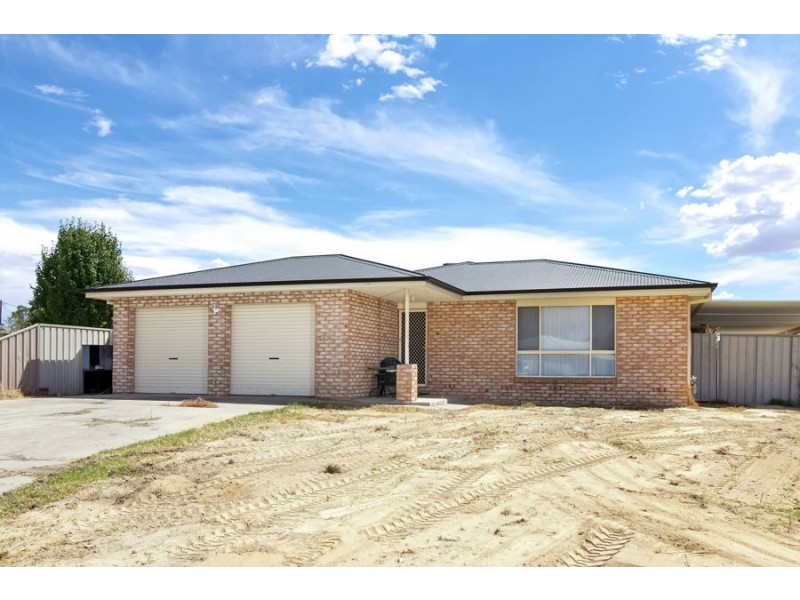 3 Dunlop Place, Wagga Wagga NSW 2650