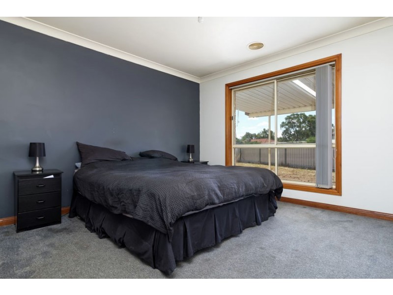 3 Dunlop Place, Wagga Wagga NSW 2650