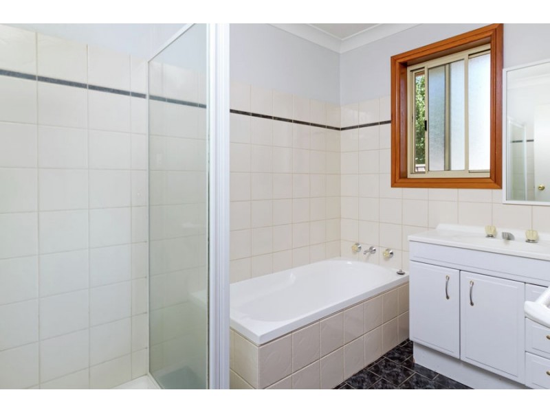 3 Dunlop Place, Wagga Wagga NSW 2650