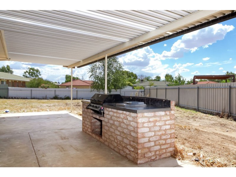 3 Dunlop Place, Wagga Wagga NSW 2650