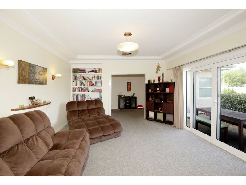23 Urana Street, Turvey Park NSW 2650