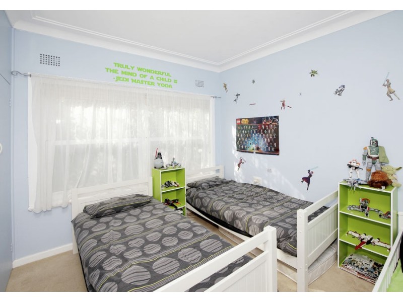 23 Urana Street, Turvey Park NSW 2650