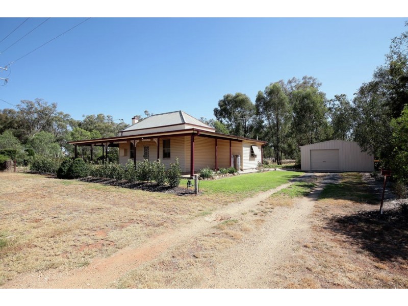 7 Elbe Street, Milbrulong NSW 2656