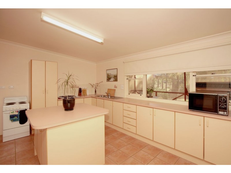 7 Elbe Street, Milbrulong NSW 2656