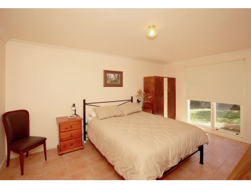 7 Elbe Street, Milbrulong NSW 2656