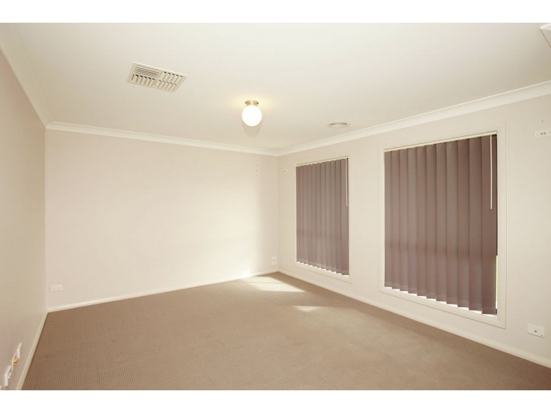 14 Bindari Avenue, Wagga Wagga NSW 2650