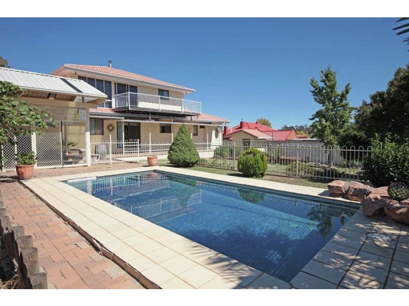 19 York Street, Tumbarumba NSW 2653