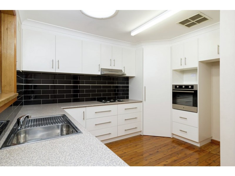 21 Willow Street, Kooringal NSW 2650