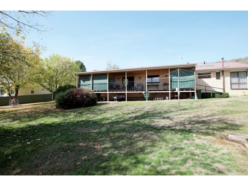 17 William Street, Tumbarumba NSW 2653