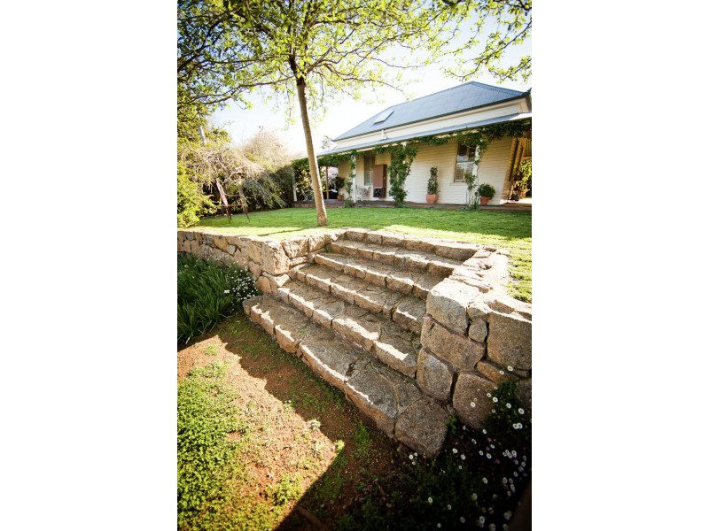 45 Taylor Road, Young NSW 2594