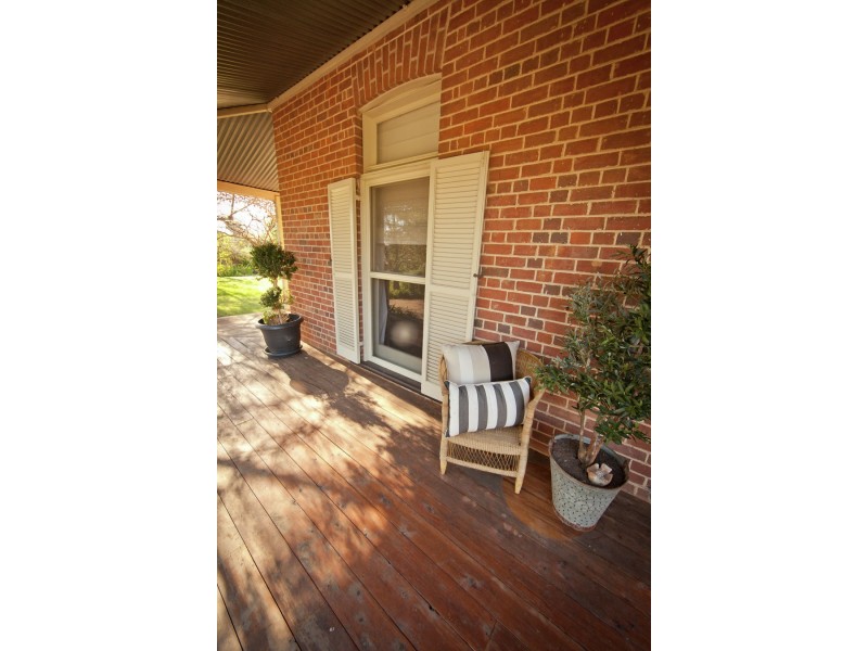 45 Taylor Road, Young NSW 2594