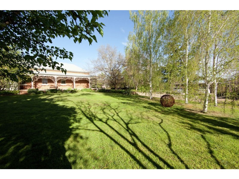 45 Taylor Road, Young NSW 2594