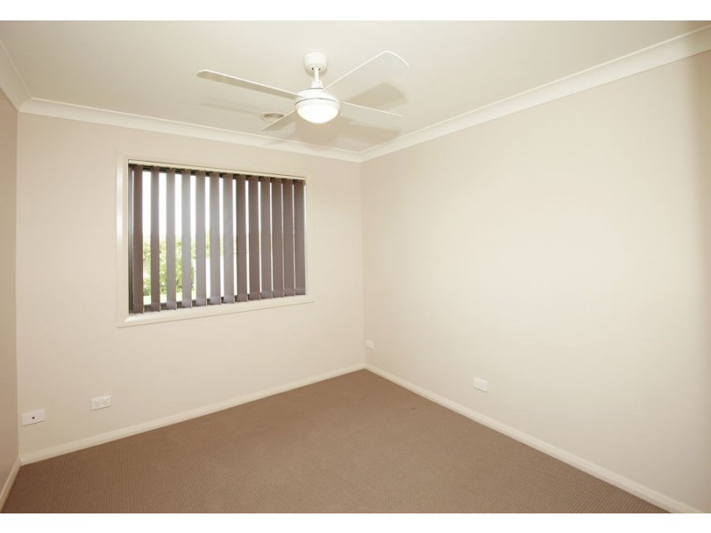 14 Bindari Avenue, Glenfield Park NSW 2650