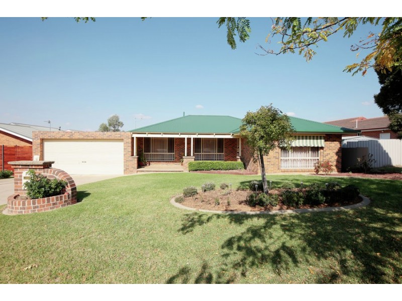 30 Lamilla Street, Glenfield Park NSW 2650