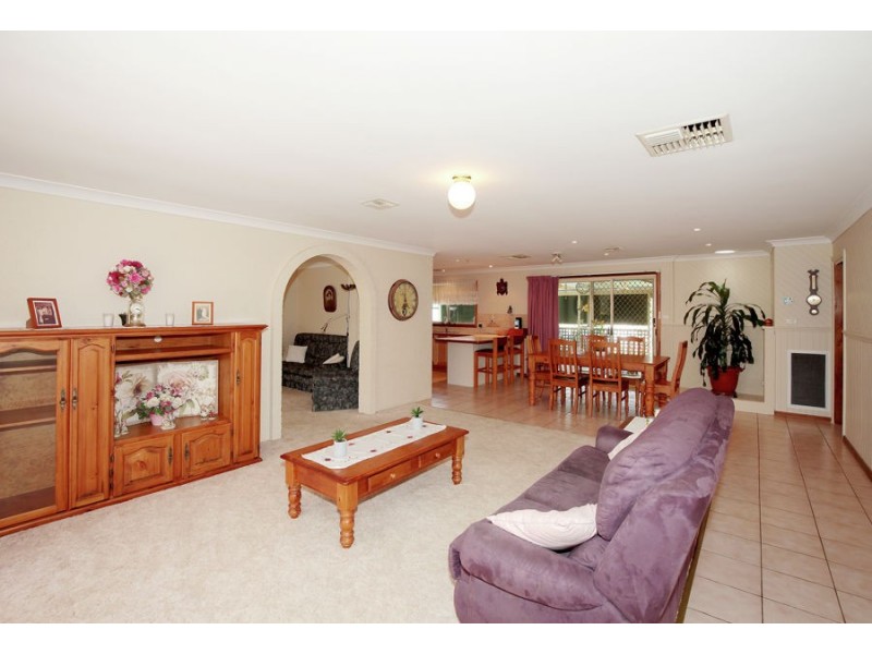 30 Lamilla Street, Glenfield Park NSW 2650