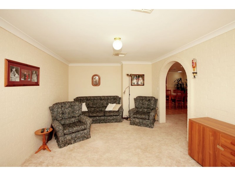 30 Lamilla Street, Glenfield Park NSW 2650
