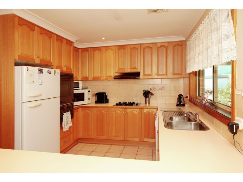 30 Lamilla Street, Glenfield Park NSW 2650
