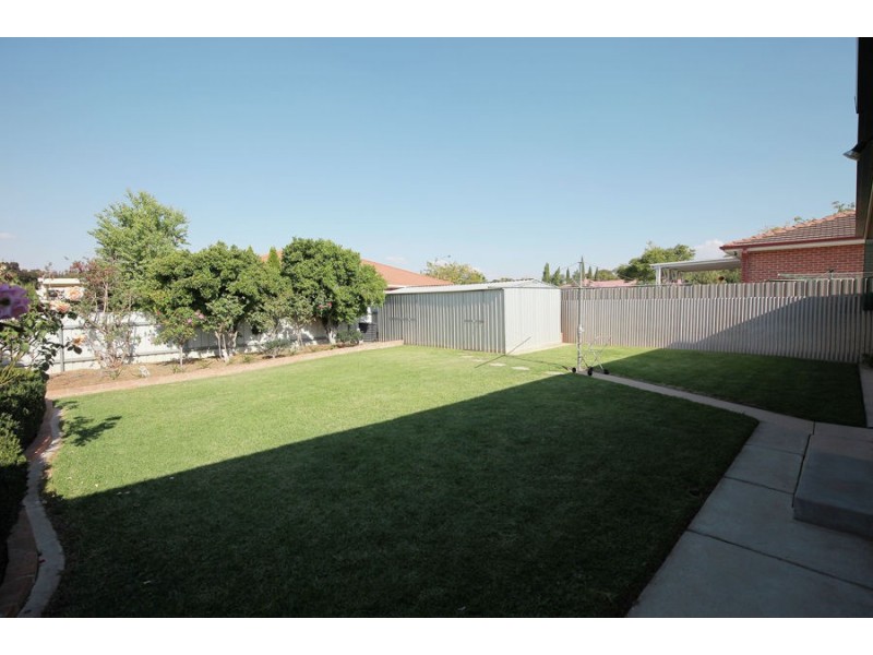 30 Lamilla Street, Glenfield Park NSW 2650